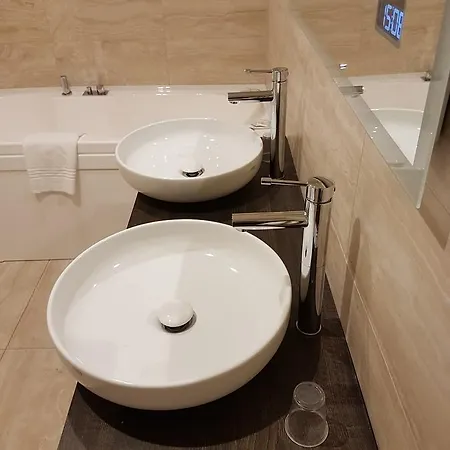 1suite Maison d'hôtes 4*